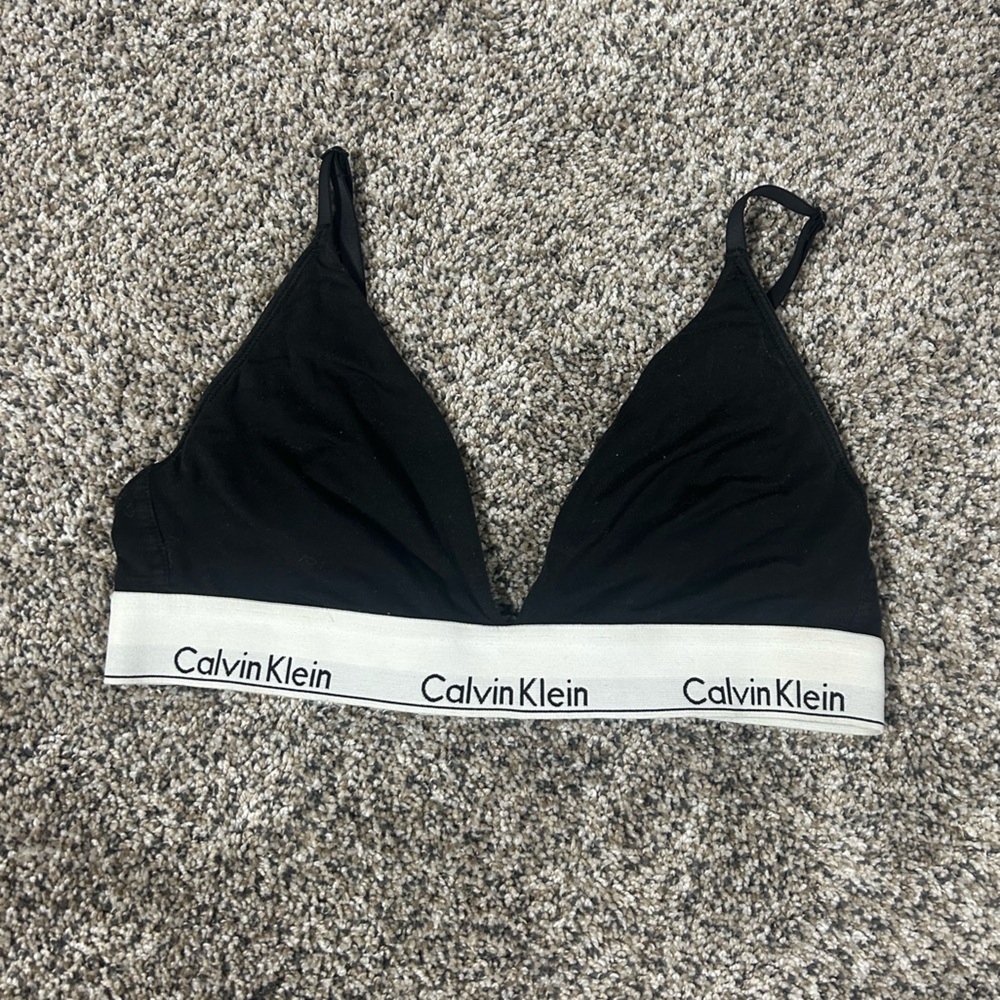 Calvin Klein Bras! - Picture 2 of 10
